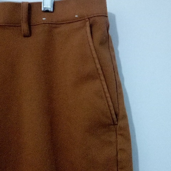 Uniqlo brown high rise straight leg pants - Picture 2 of 4